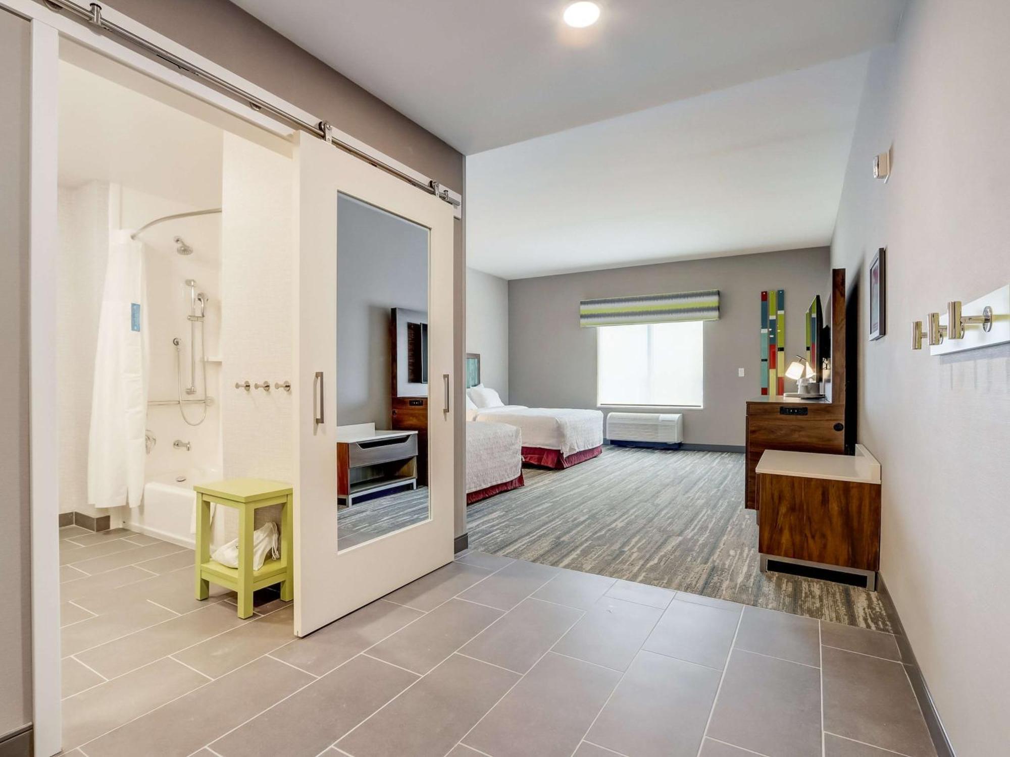 Hampton Inn & Suites Cincinnati Midtown Rookwood מראה חיצוני תמונה