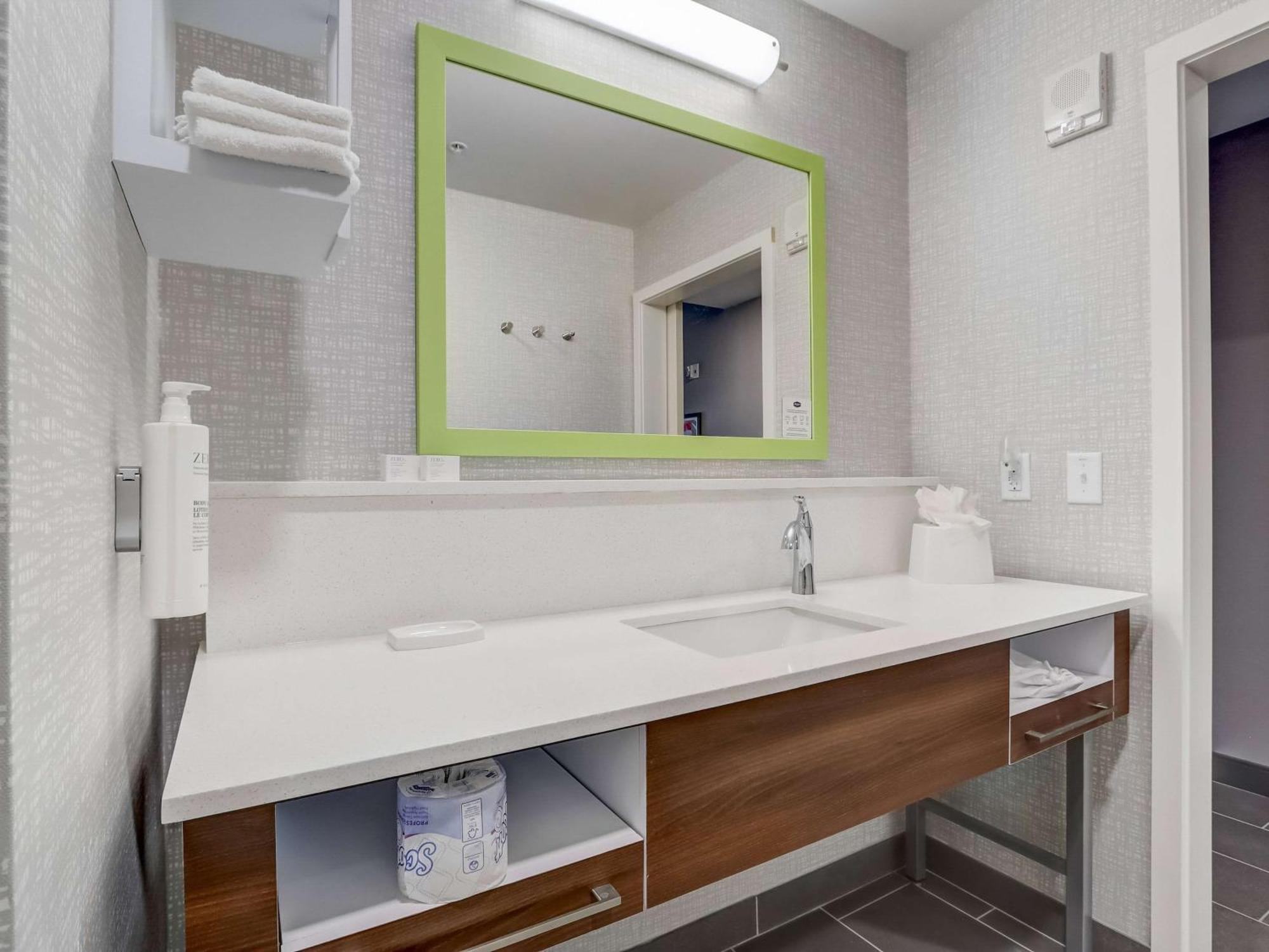 Hampton Inn & Suites Cincinnati Midtown Rookwood מראה חיצוני תמונה