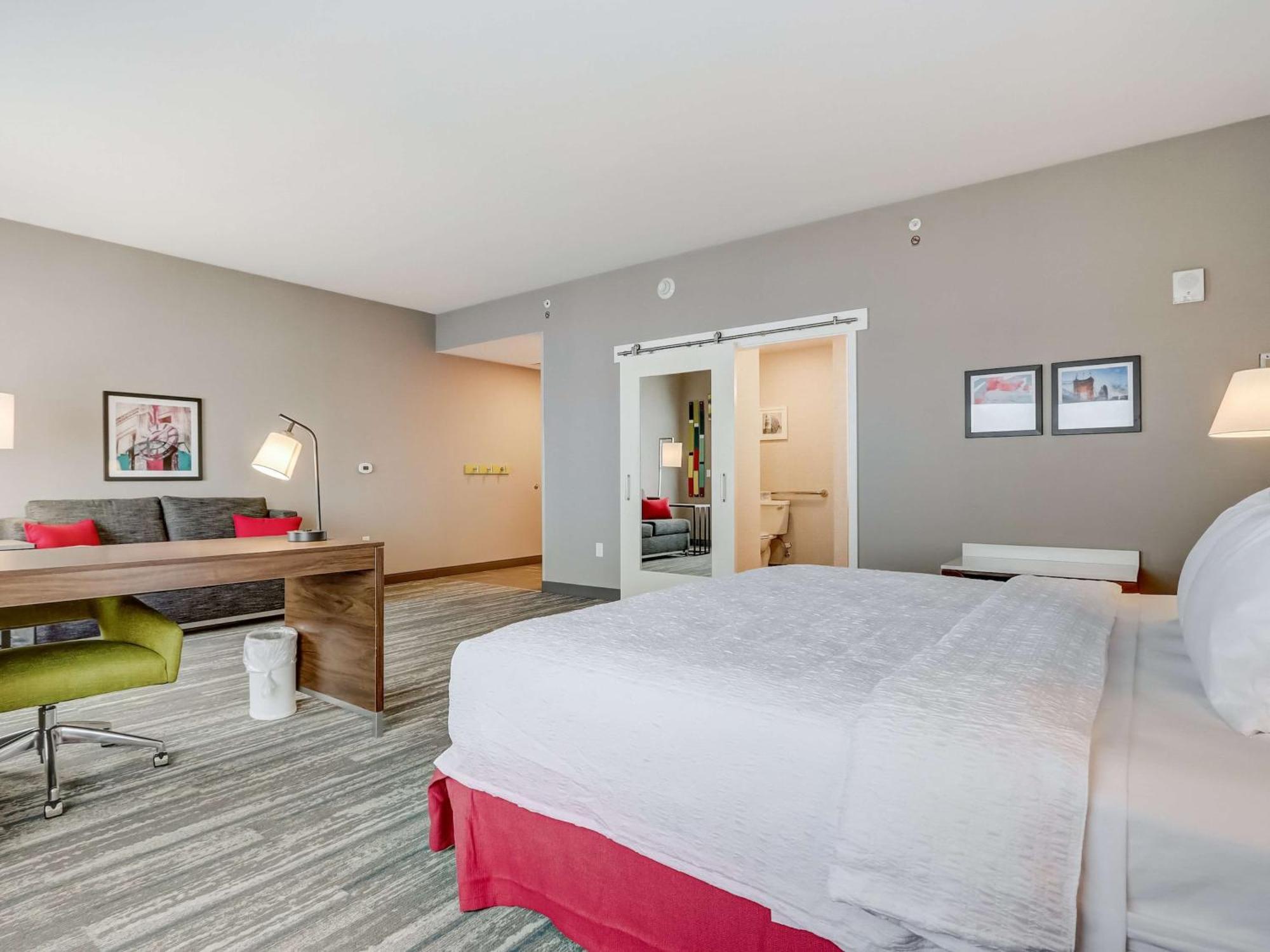 Hampton Inn & Suites Cincinnati Midtown Rookwood מראה חיצוני תמונה