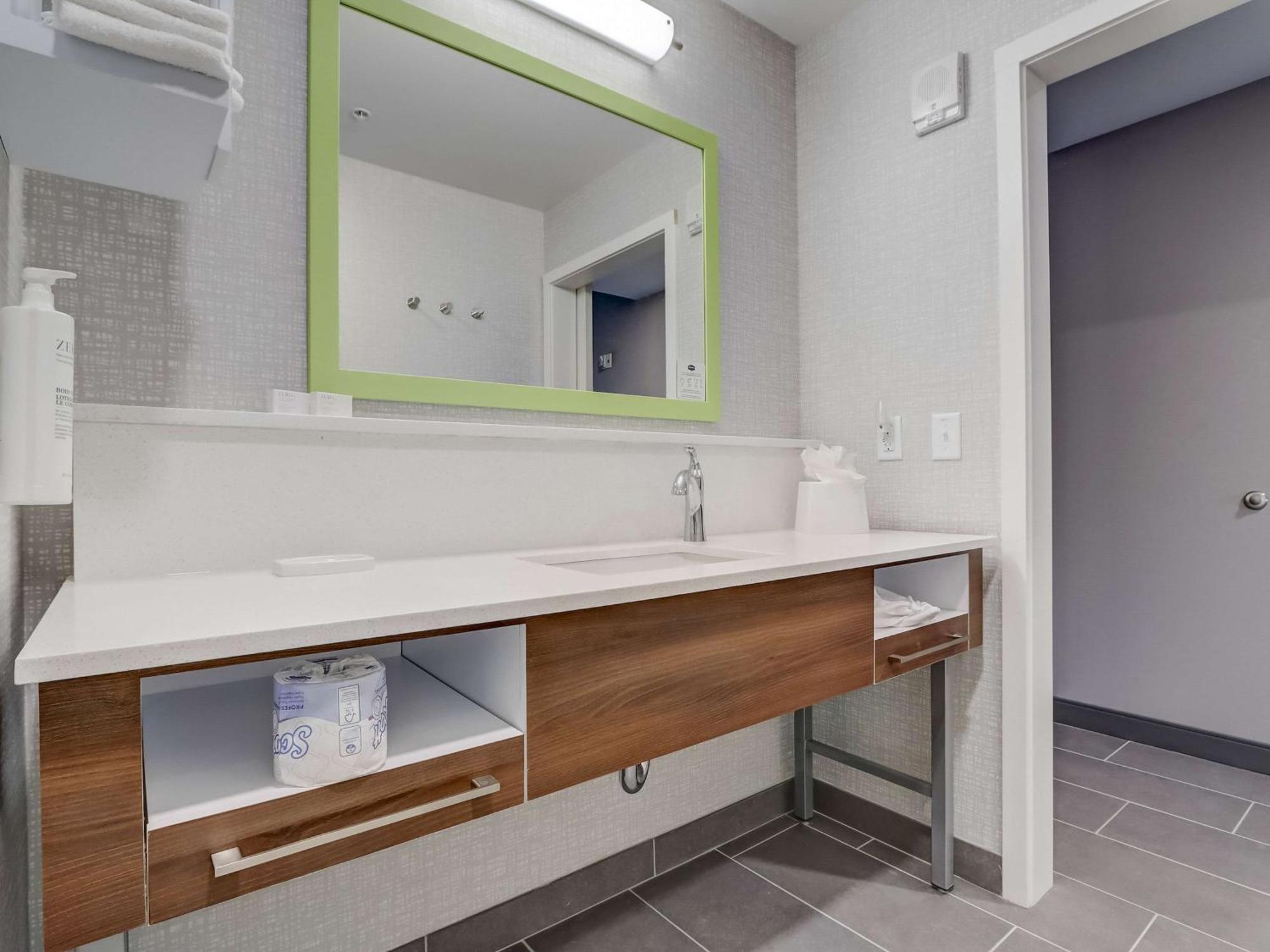Hampton Inn & Suites Cincinnati Midtown Rookwood מראה חיצוני תמונה