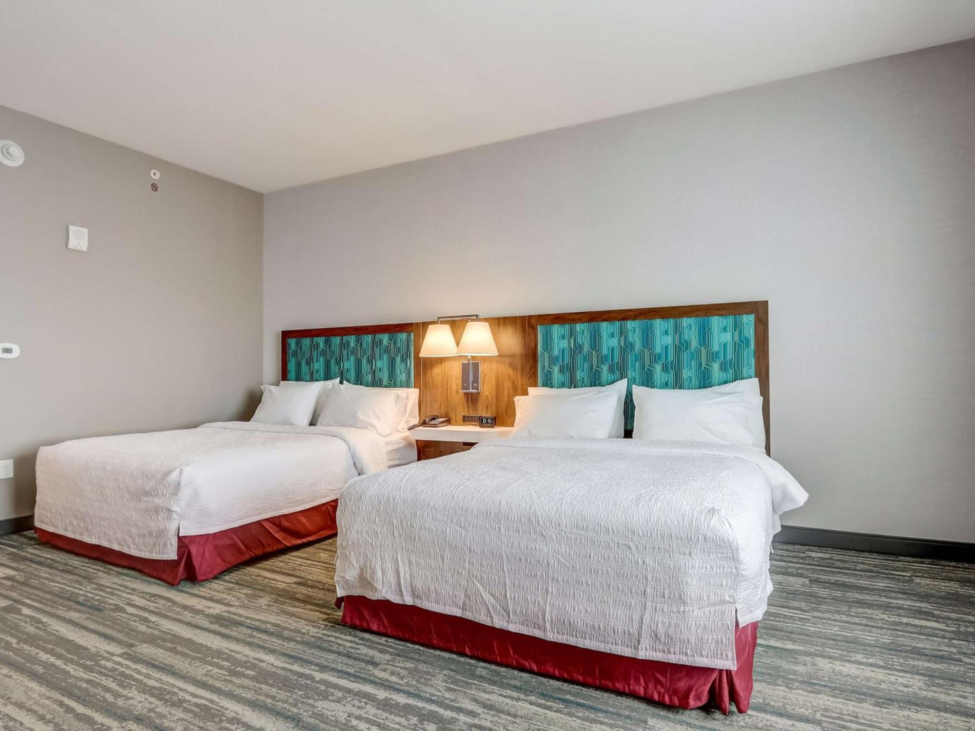 Hampton Inn & Suites Cincinnati Midtown Rookwood מראה חיצוני תמונה