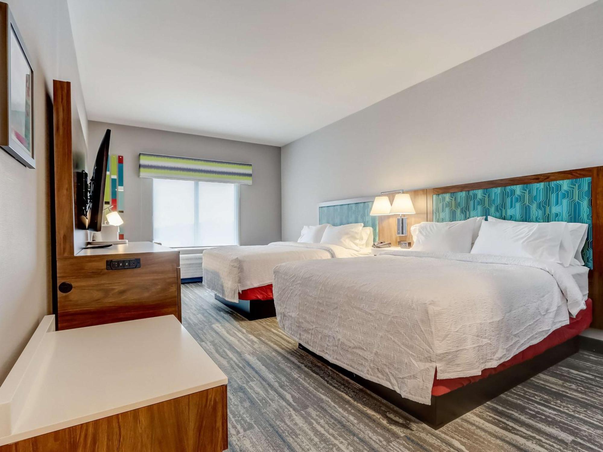 Hampton Inn & Suites Cincinnati Midtown Rookwood מראה חיצוני תמונה