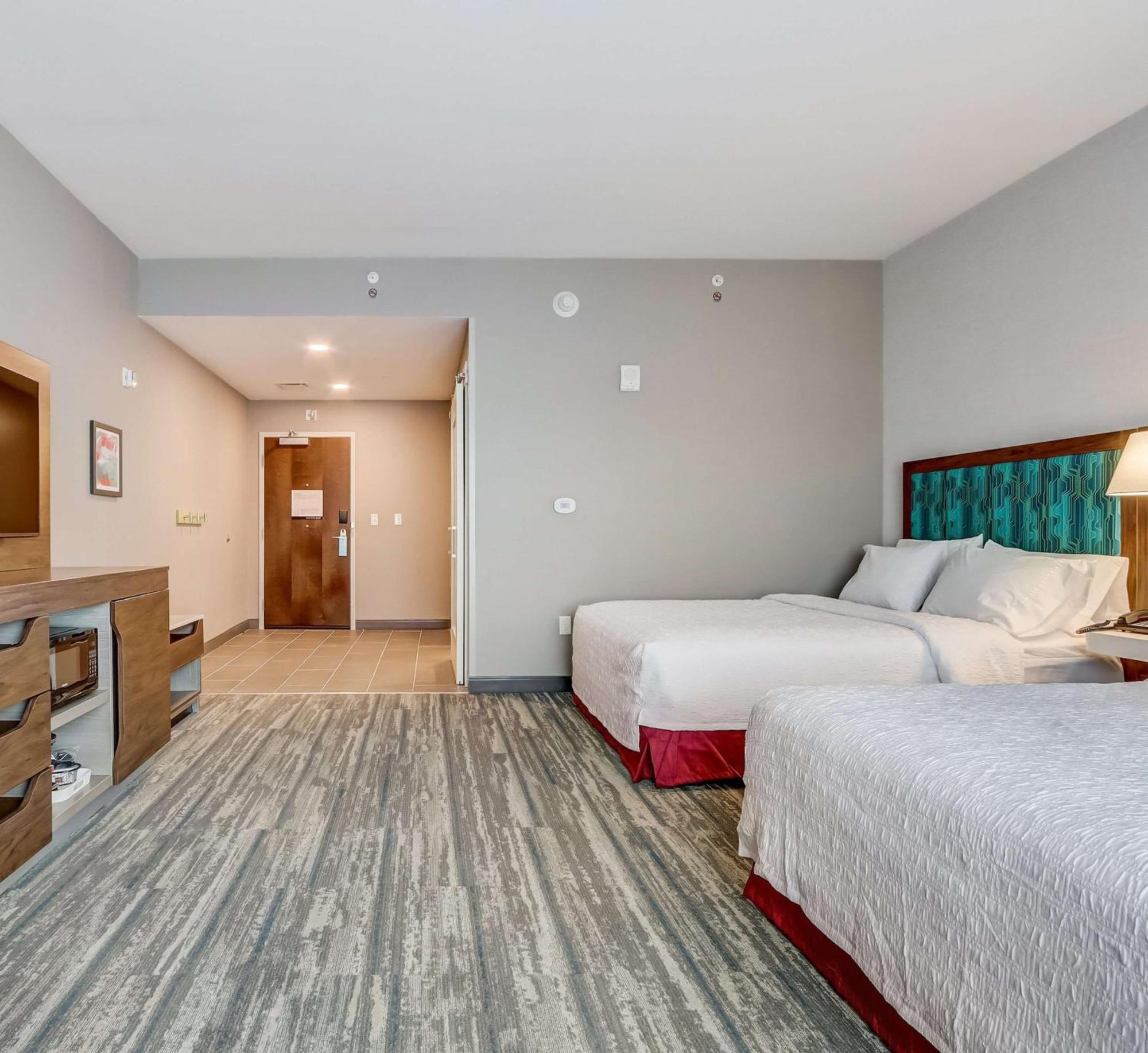 Hampton Inn & Suites Cincinnati Midtown Rookwood מראה חיצוני תמונה