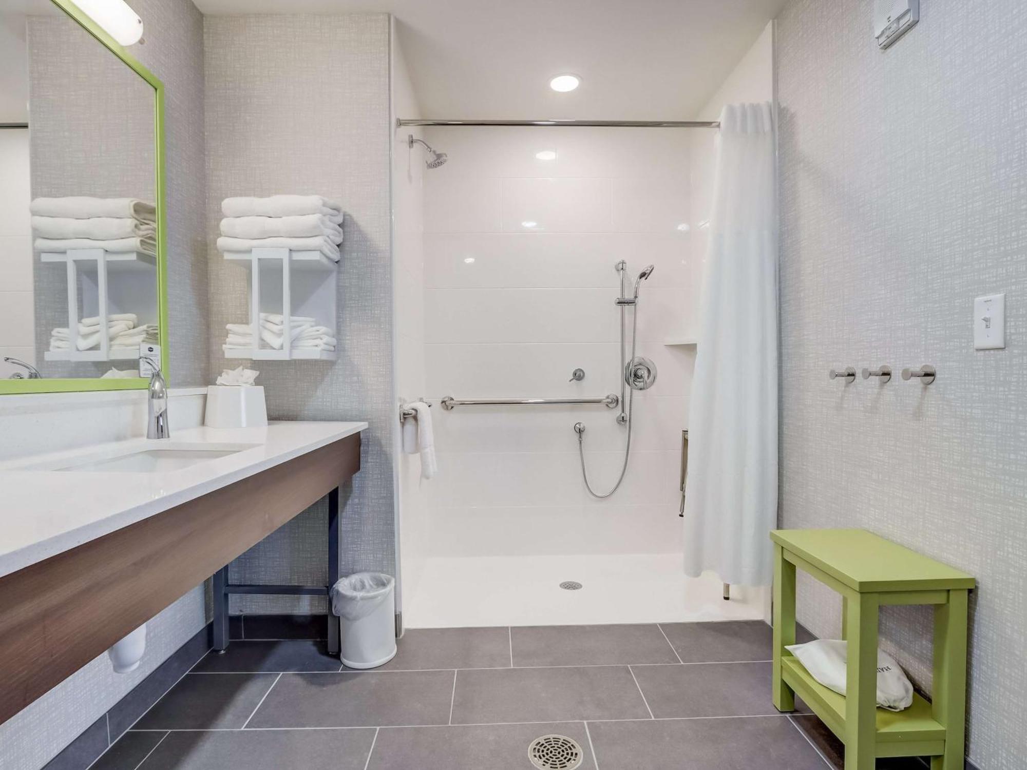 Hampton Inn & Suites Cincinnati Midtown Rookwood מראה חיצוני תמונה
