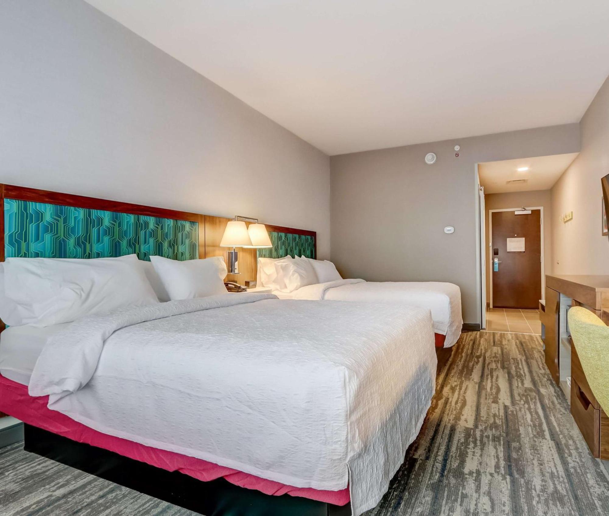 Hampton Inn & Suites Cincinnati Midtown Rookwood מראה חיצוני תמונה