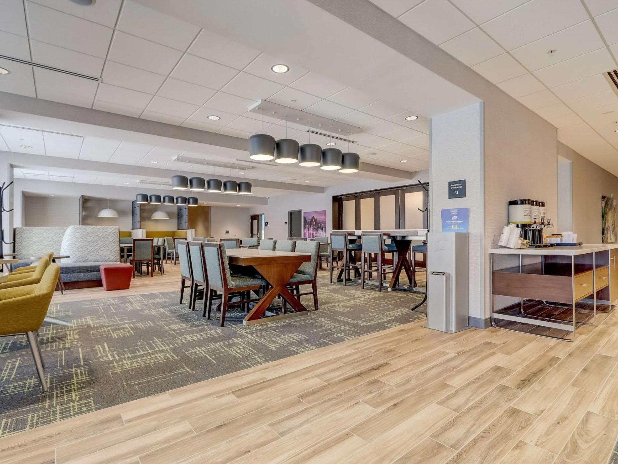Hampton Inn & Suites Cincinnati Midtown Rookwood מראה חיצוני תמונה