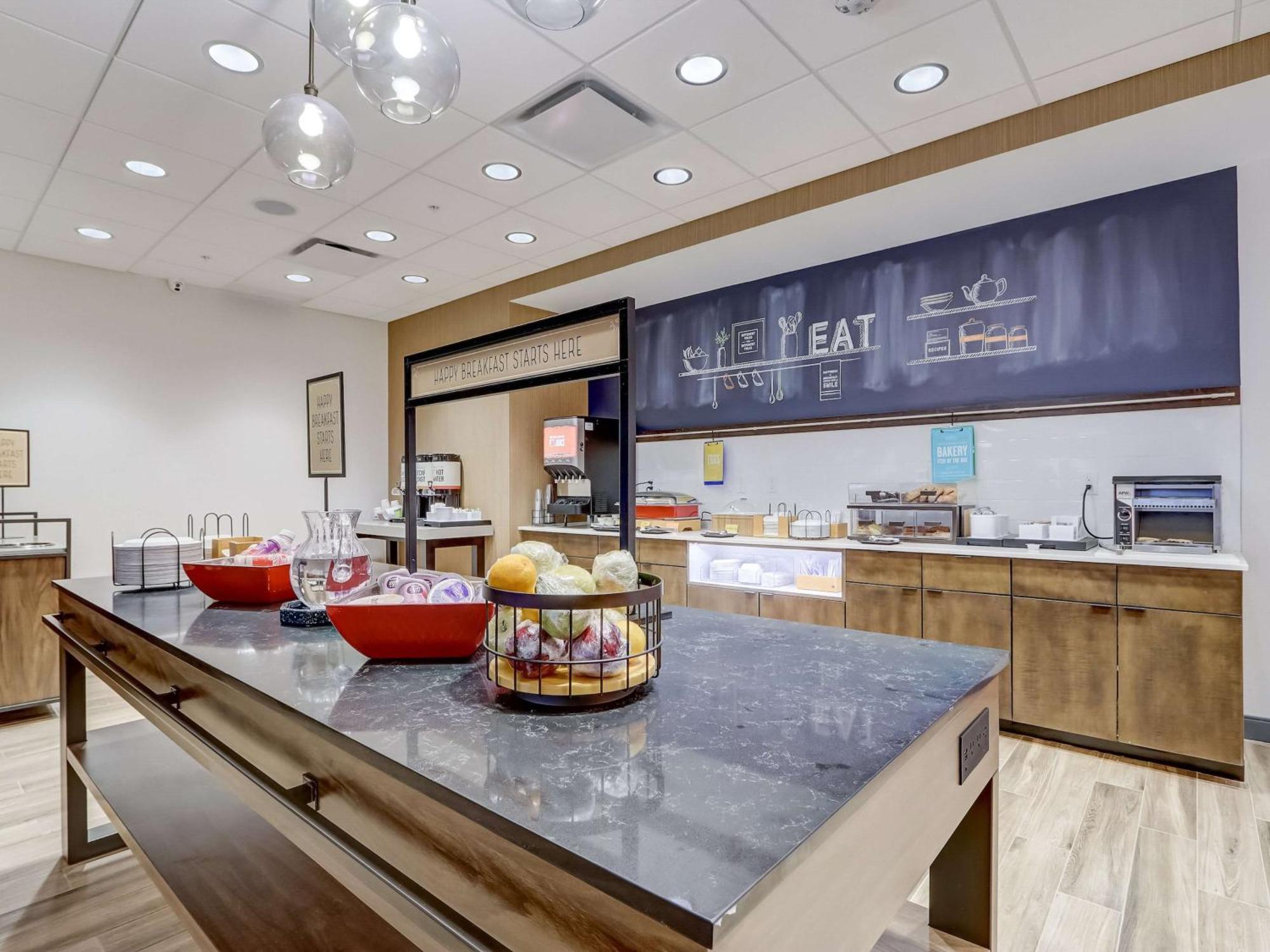 Hampton Inn & Suites Cincinnati Midtown Rookwood מראה חיצוני תמונה